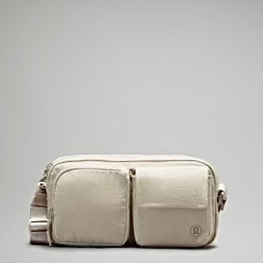 Lululemon Multi-Pocket Crossbody Bag 2.5 L - Raw Linen- New with Tags